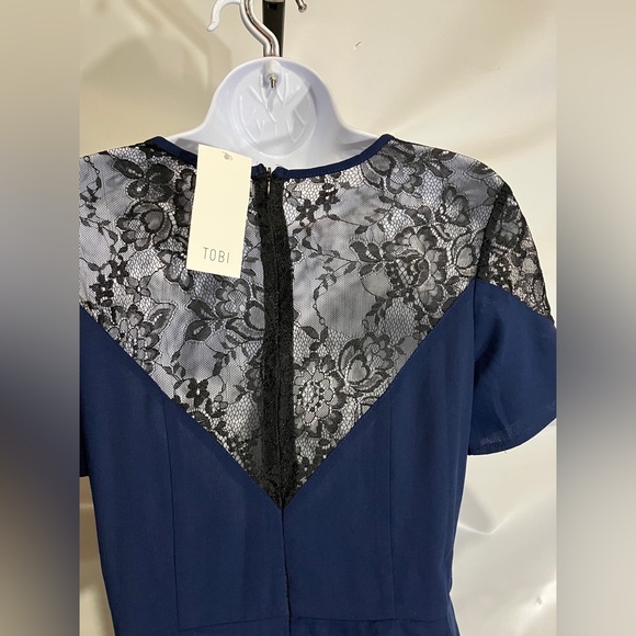 Women’s Lace Dressy Jumpsuit Size Small - Picture 4 of 4